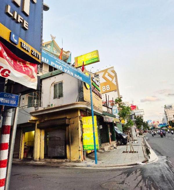 Cần bán Nhà trong hẻm 85m²