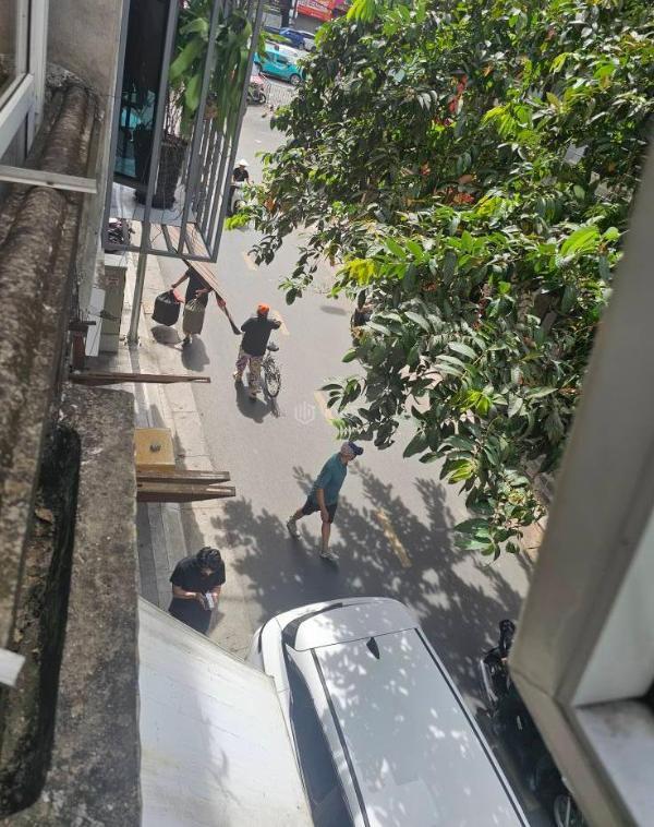 Bán Nhà mặt phố 70m²