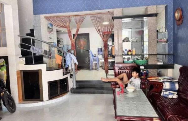 Chủ cần bán Nhà mặt phố 68m²