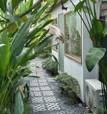 ✅GIÁ BÁN: 3 tỷ 200 triệu ✅BÁN ĐẤT Full Thổ 🏡 Cư+ NHÀ TRỆT SÂN VƯỜN KDC NÔNG THỔ SẢN