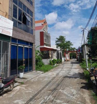Cần bán Nhà trong hẻm 100m²