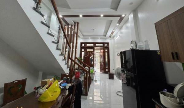Nhà 2.5 Tầng Mới Tinh - Vị Trí "Vàng" Trung Tâm Phú 🏡 Sơn, TP. Thanh Hóa - Giá Chỉ 4 Tỷ