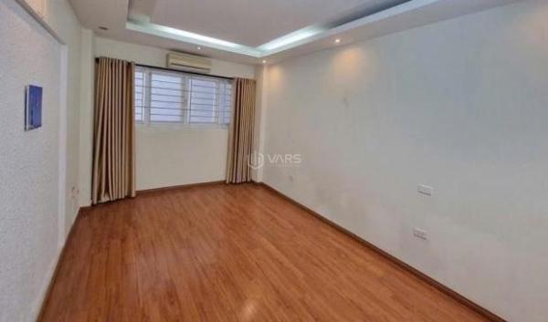 ĐĂNG TIN TÌM CHỦ MỚI: NHÀ PHỐ HOÀNG SÂM-MẶT TIỀN 7m, VỊ TRÍ 🏬 ĐẸP ĐIÊN