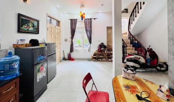 Cần bán Nhà trong hẻm 43m²