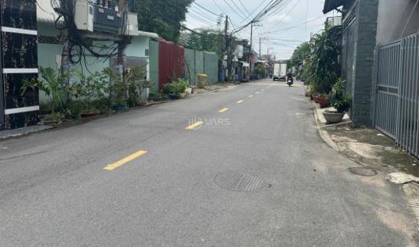 Bán Nhà mặt phố 131m²