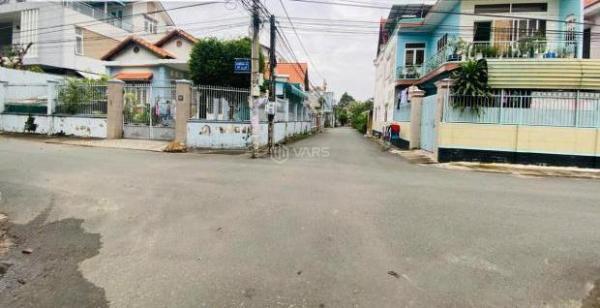 Bán Nhà trong hẻm 105m²