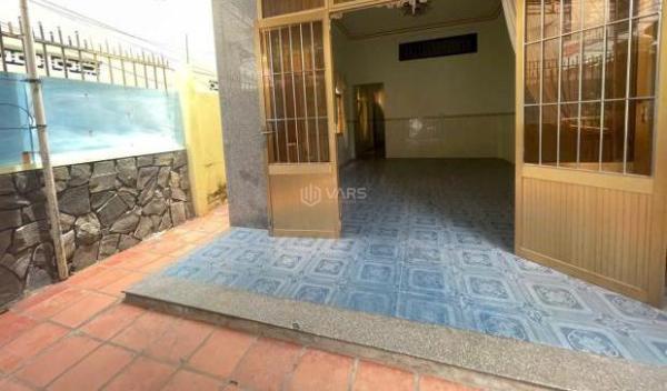 Chủ cần bán Nhà mặt phố 125m²