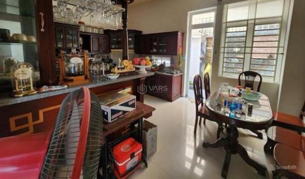 Bán nhà Biệt Thự góc 2 mặt 🏡 tiền KDC Tân Phong, Biên Hòa, 195m2, giá 11 tỷ 200.