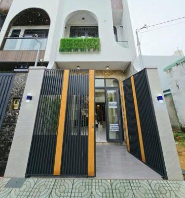 Cần bán Nhà trong hẻm 52m²