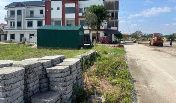 Chủ gửi bán lô đất tại giãn dân Ngọc 👍 Lâm, Phường Đường Hào, Hưng Yên. Lô 01 lk 08, diện