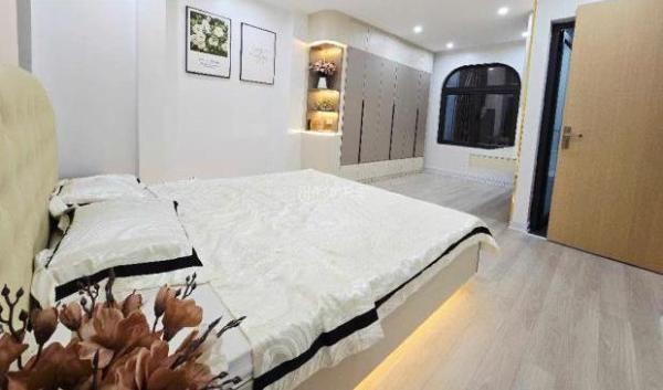 BÁN NHÀ TRUNG TÂM ĐỐNG ĐA – 🏬 LINH QUANG – NGÕ THÔNG KINH DOANH – NHÀ ĐẸP Ở NGAY CHỈ 9.3 TỶ