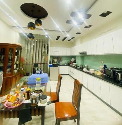 Nhà 🔥 4 Tầng – Cực đẹp – Mặt tiền Phan Đăng Lưu – Vị Trí Kinh Doanh – 100m2 – Giá 1x tỷ