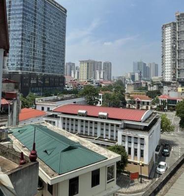 Ngõ 10 Trần 🏬 Duy Hưng, xây 6 tầng, Gara ô tô trong nhà, giá 18.8 tỷ