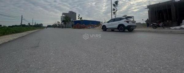 Trục Chính 🏠 Cẩm Xá C28 Diện tích 100m2 mặt tiền 5m hướng Đông Phong Thuỷ Trục kinh doan