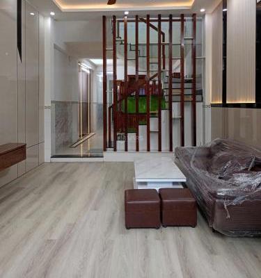 Nhà 2 Tầng Kiên Cố – Nguyễn Hoàng, Trung Tâm Thành Phố 🏢 – Ở Ngay