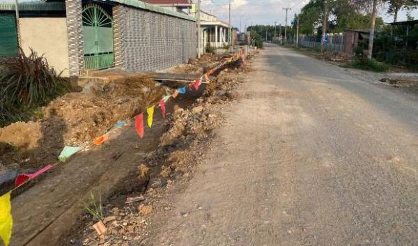 Kèo Thơm Chủ cần Tiền Bán Gấp Lô Đất 👍 1139m2 Mặt Tiền Đương HƯƠNG LỘ 15 Chỉ 3Tỷ2 Thương Lư