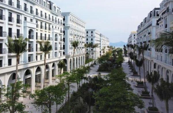 Quá rẻ! bán nhà phố thương mại 8 tầng tai TT du lịch Bãi Cháy,S 🏠 sàn:1197m. ĐG:21,7 triệu/m