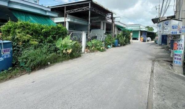 KẸT TIỀN BÁN GẤP 👍 LÔ ĐẤT FULL THỔ GIÁ TỐT 1TY450 DT 5X42 NGAY ĐỨC HOÀ ĐÔNG SHR