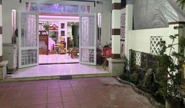 NHÀ VỊ TRÍ ĐẸP - GIÁ TỐT CẦN BÁN NHANH Căn Nhà Cấp 4 Gác Lửng Kiên 🏢 Cố Tại TP. Hội An,