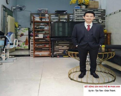 🔑 Bán gấp nhà phố hẻm xe hơi đường Đỗ Xuân Hợp, Quận 9 – 3 tầng 4 pn 5 wc 🏣 – Chỉ có 5 tỷ.n