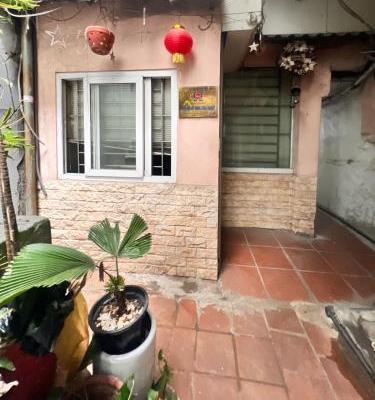 Bán Nhà Thợ Nhuộm 20M, MT: 3,5M Giá 4 Tỷ. 1 nhà ra 🏤 phố, nhà mới ở luôn