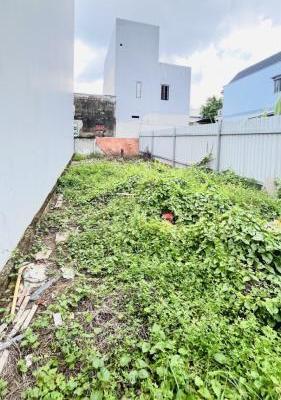 Lô đất gần mặt 🏬 tiền Nguyễn Thị Ngâu TTT ,DT 105 m2 .Giá chỉ 3.3 tỷ (TL).