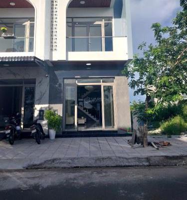 Bán 🆘 nhà lô C4 đường số 2 cạnh với đường Tú Xương KĐT Tây Bắc.