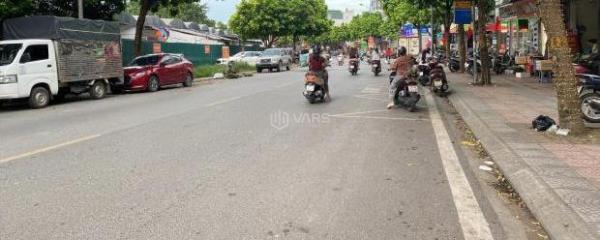 Đất vàng trung tâm Thạch Bàn Long Biên 200m2, mặt tiền khủng 🏡 14m 30 tỷ ô tô vào đất