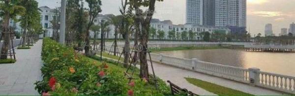 Bán BT Vinhome Greenbay, DT 🌊 128m x 3,5 tầng, MT 7,5m. Giá 55 tỷ. LH: 09647*****