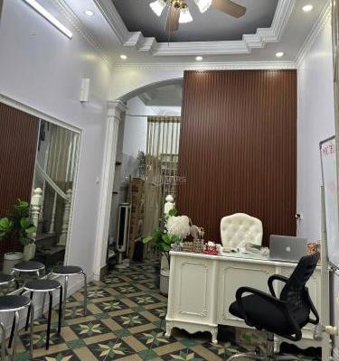 Cho thuê nhà ngõ 🆘 ba gác phố Tôn Đức Thắng Đống Đa 30m x 4 tầng, giá 15tr/tháng