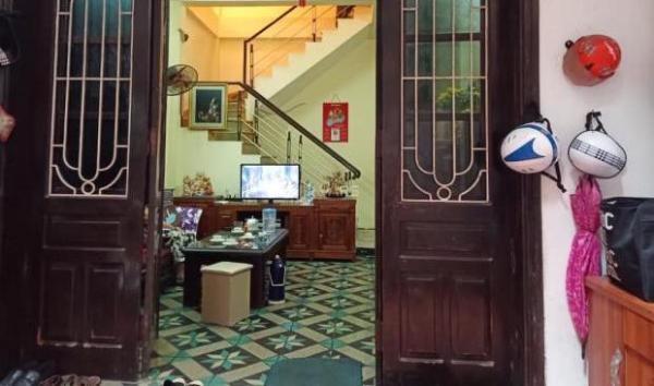 Bán nhà Tân 🏘️ Mai, 35m2, ô tô đỗ cửa, 7.5 tỷ