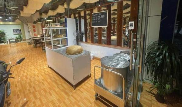 SANG 💥 NHƯỢNG NHÀ HÀNG MỚI SỬA SANG – VÀO KINH DOANH NGAY TẠI TRUNG TÂM PHƯỜNG KIM TÂN, TP.