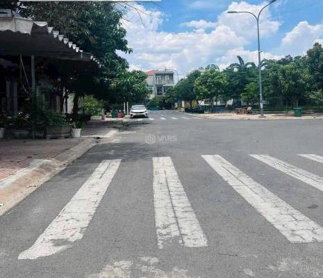 Bán gấp lô đất thổ 🔥 cư kdc cường thuận phước tân 92m2 giá 3tỷ450