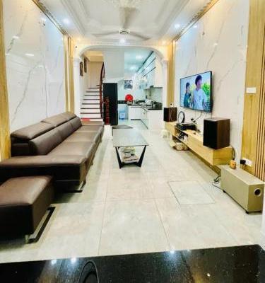 Bán nhà 🏦 Đường Láng - Trung tâm Đống Đa - Nhà đẹp ở ngay, Full Đồ, 3PN, Ngõ Nông, 8,5 Tỷ