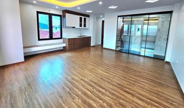 Bán nhà phố Vĩnh Phúc Ba Đình 50m x7T 🏢 Thang máy Lô góc Ô tô tránh Kinh doanh 17 tỷ
