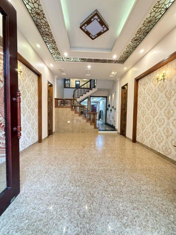 Bán căn nhà 4 tầng mặt đường đôi KĐT phía Tây, TP HD, 67.5m2, mt 4.5m, 4 ngủ, chỉ 5.x tỷ