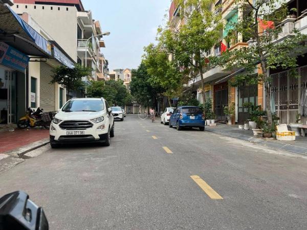 Bán lô đất mặt phố Cao Bá Quát, Đông Nam Cường, TP HD, 76m2, mt 4m, giá tốt chỉ 4.x tỷ