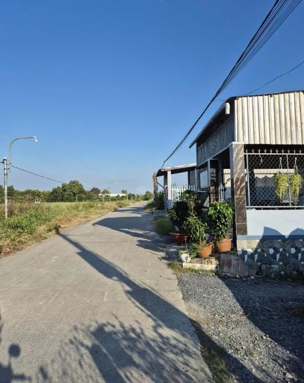 Đất 👍 thổ nền góc 2mt xe hơi 180m2 xã phước đông giá đầu tư 1 tỷ 150tr