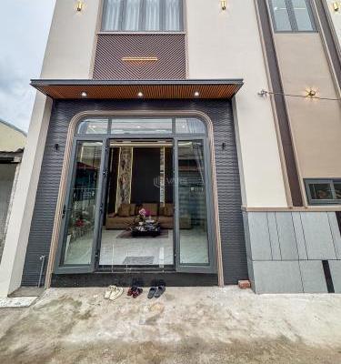 NHÀ 🏤 LẦU HIỆN ĐẠI HẺM NHÁNH HỒ BÚN XÁNG - CÁCH LỘ 100M