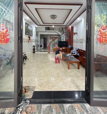 Chủ cần bán Nhà trong hẻm 100m²