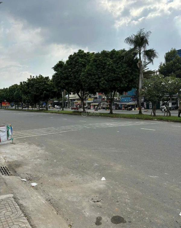 Bán nhà mặt tiền 🌊 vành đai trong khu tên lửa, bình tân