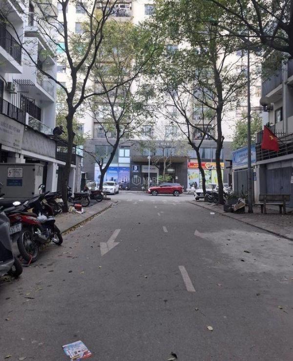 Bán lk xuân phương báo nhân dân, nam từ liêm. dt 61m x 4 tầng, mt 4,2m giá 🆘 19 tỷ