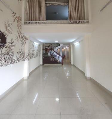 Bán Nhà mặt phố 83m²