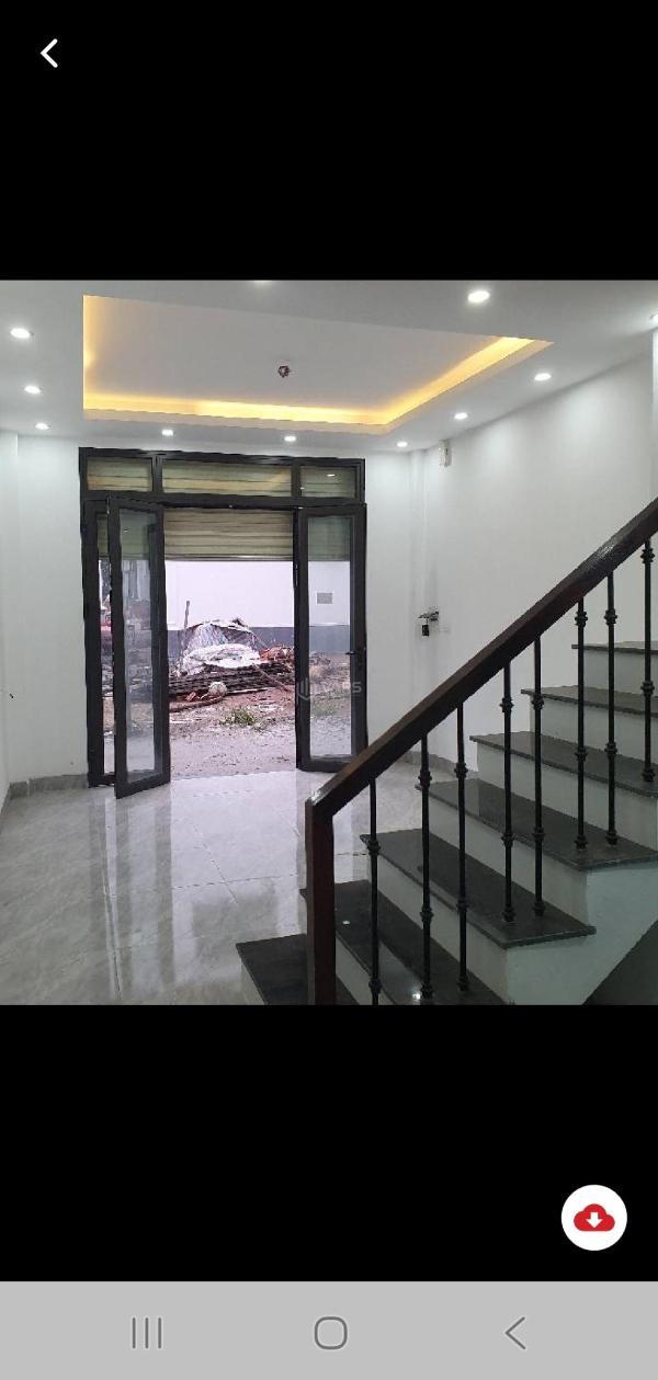 Cần bán nhà gấp dt 31m2 cách ô tô đỗ 300m khu vực đang 🏘️ phát triển gần trường cấp