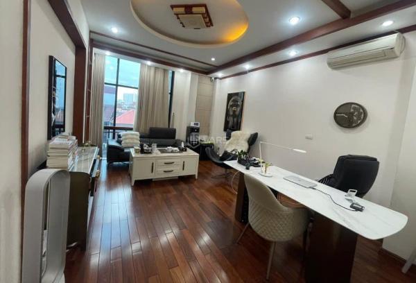 Bán Nhà mặt phố 55m²