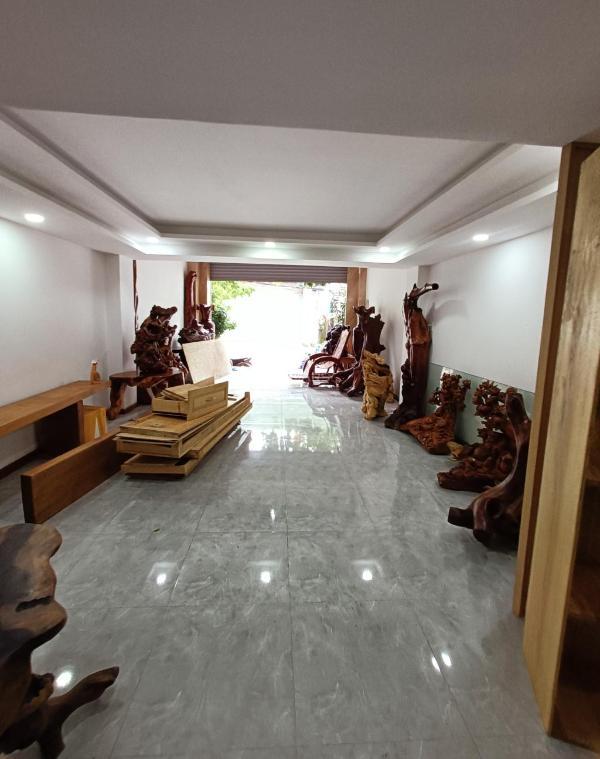 Bán nhà 🏦 4 tầng mặt đường trường sơn, cách biển nha trang chỉ 800m