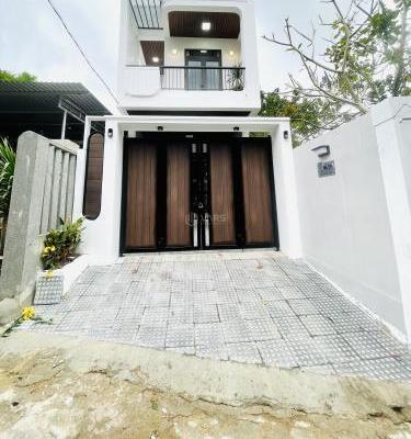 Bán Nhà trong hẻm 102m²