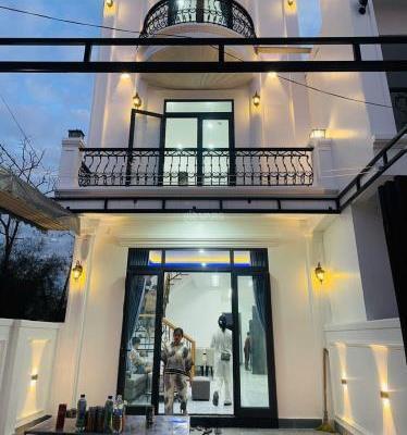 Bán Nhà trong hẻm 102m²