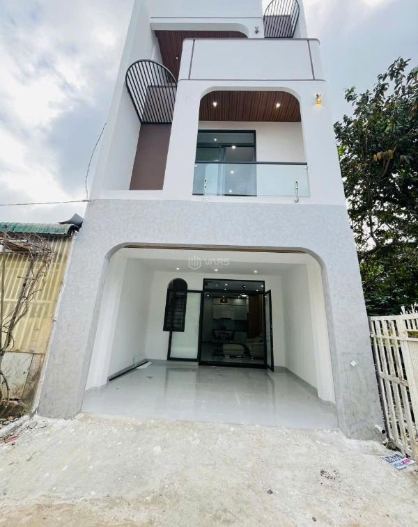 Bán nhà trung tâm phố buôn ma thuột giá cực tốt chỉ 4,5 🌊 tỷ