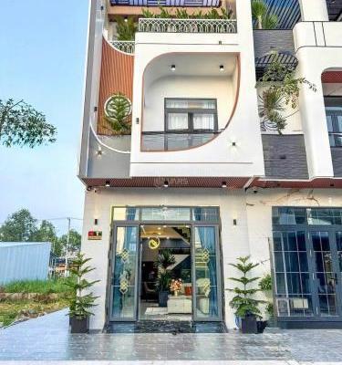 Cần bán Nhà mặt phố 120m²